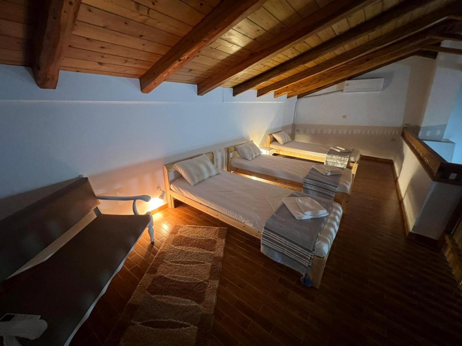 Villa Evgenia Jéni Szoba fotó